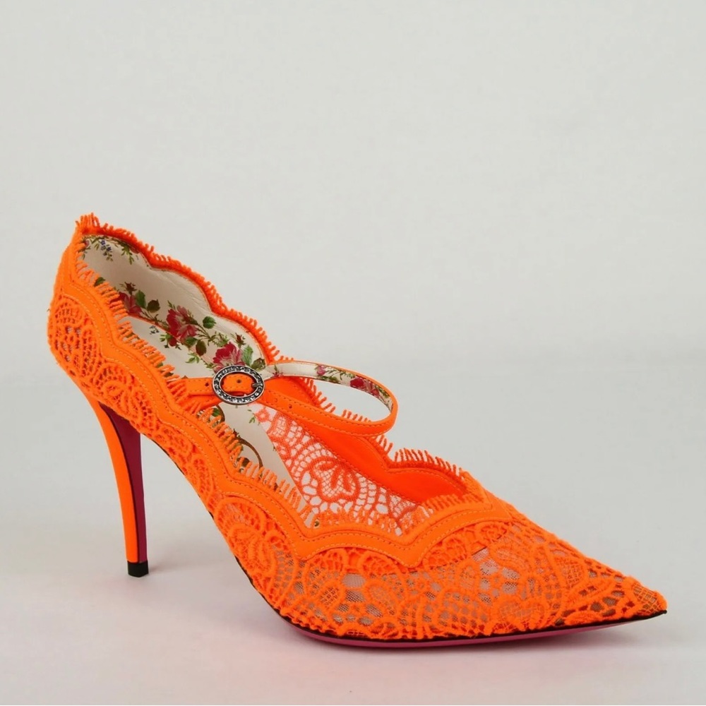 Gucci Lace Pumps